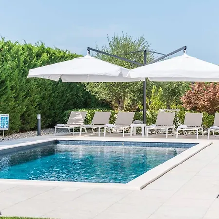 빌라 Luxury Primavera With Heated Pool