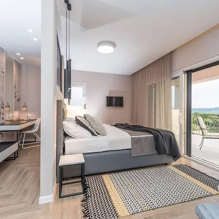 Villa Luxury Primavera With Heated Pool *