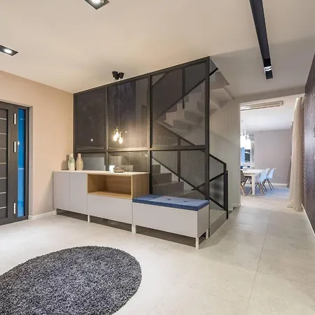 Luxury Primavera With Heated Pool *