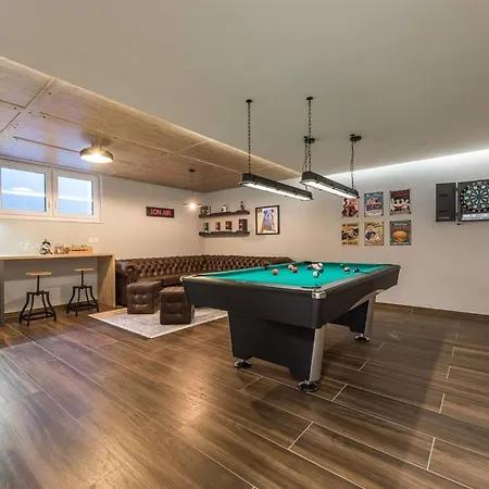 Luxury Primavera With Heated Pool