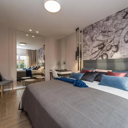 Villa Luxury Primavera With Heated Pool