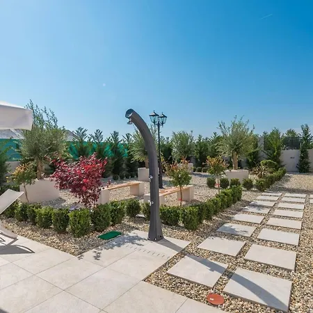 Luxury Primavera With Heated Pool *