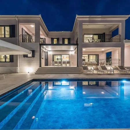 Luxury Primavera With Heated Pool * Sukošan