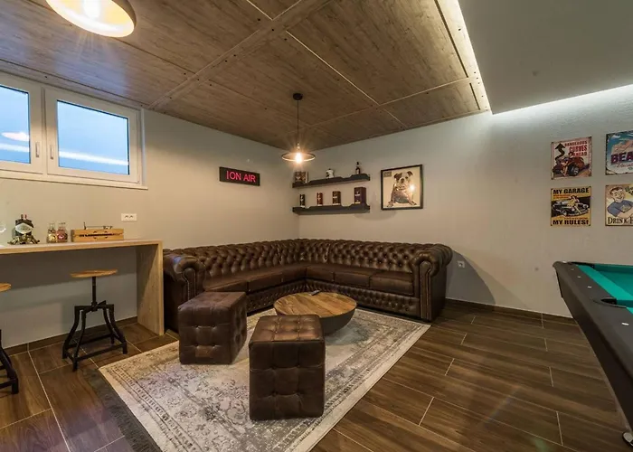 빌라 Luxury Primavera With Heated Pool Sukošan