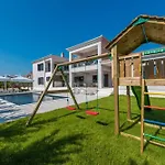 Luxury Primavera With Heated Pool Villa Sukošan