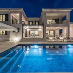 Luxury Primavera With Heated Pool * Sukošan